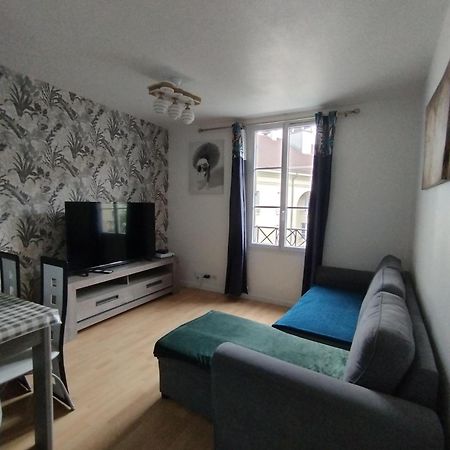 Appartement Situe Place Toscane A 5 Min De Disney Serris Exterior foto